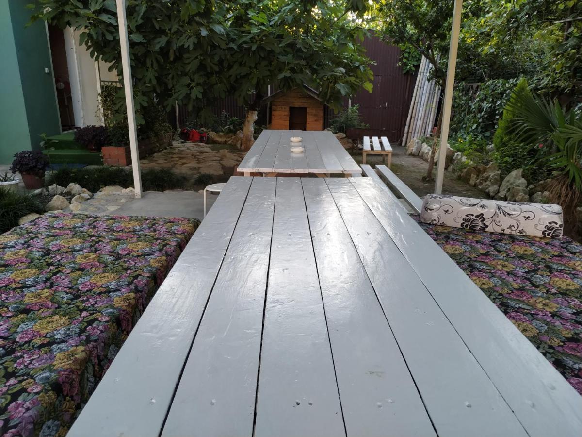 Guest House On Shakirbay 11 スフミ エクステリア 写真