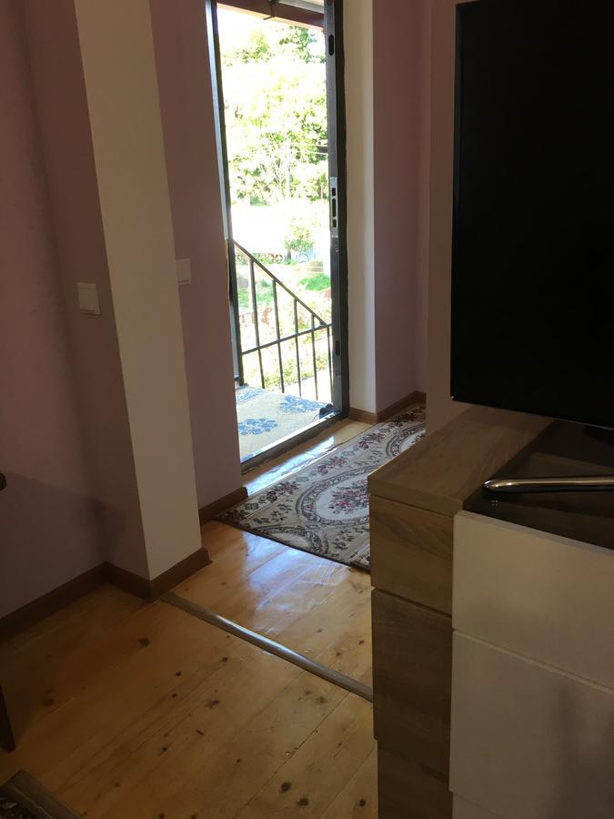 Guest House On Shakirbay 11 スフミ エクステリア 写真