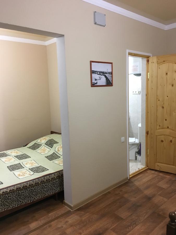 Guest House On Shakirbay 11 スフミ エクステリア 写真