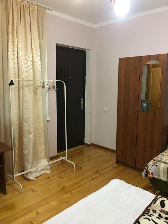 Guest House On Shakirbay 11 スフミ エクステリア 写真
